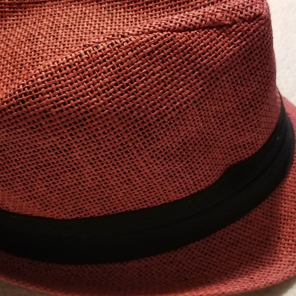 Red Fedora - Picture 3 of 6